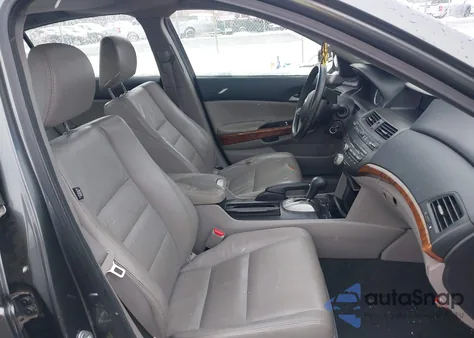 2011 Honda Accord 2.4 Ex-L z USA, uszkodzony, nr VIN 1HGCP2F8XBA090063